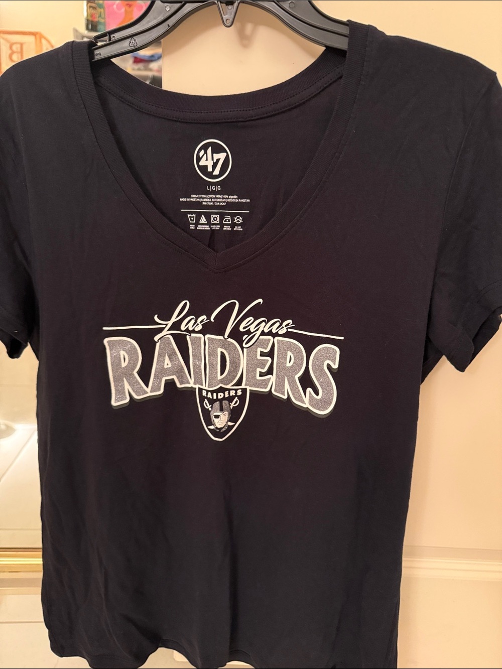 '47 Las Vegas Raiders Black Tee with White/Silver Logo; Pure cotton; fits medium